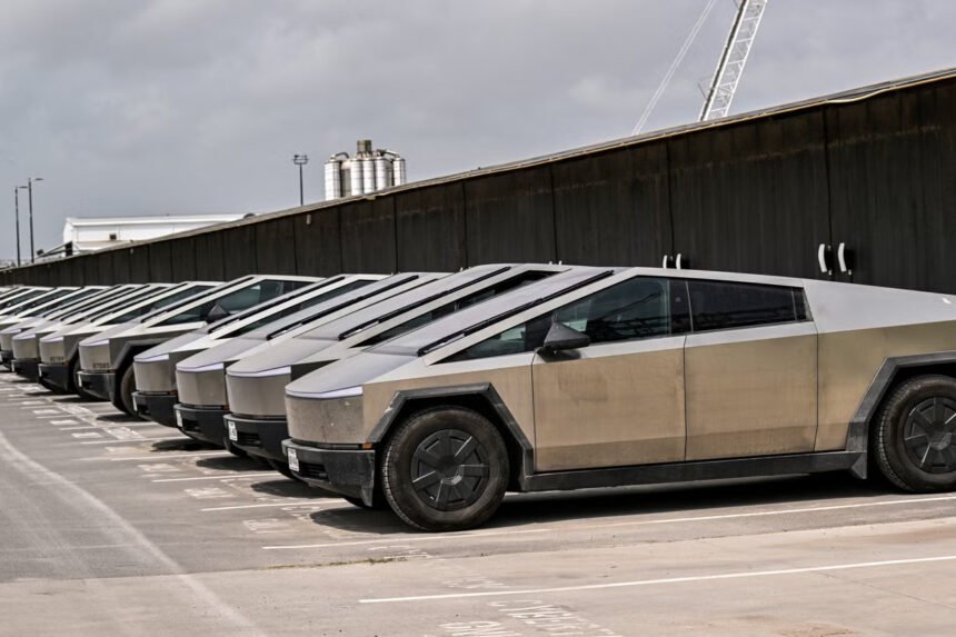 A man in Texas was arrested after driving a Tesla Cybertruck into a lake to test wade mode, causing the vehicle to become submerged and disabled.A man in Texas was arrested after driving a Tesla Cybertruck into a lake to test wade mode, causing the vehicle to become submerged and disabled.