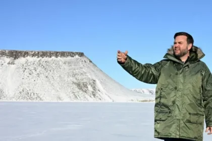 US in closely guarded talks to open new bases in Greenland