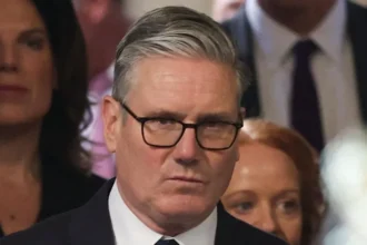 UK Prime Minister Keir Starmer Faces Growing Pressure to Step Down Amid Party Turmoil