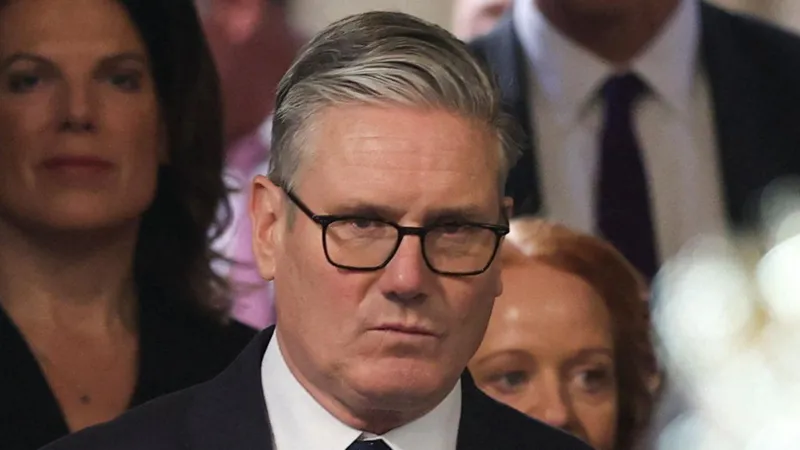 UK Prime Minister Keir Starmer Faces Growing Pressure to Step Down Amid Party Turmoil