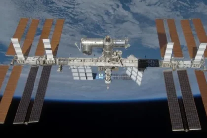 NASA astronauts take shelter as ISS air leak worsens Emergency response on the International Space Station Astronauts aboard the International Space Station moved into a safety protocol after engineers detected a rising air leak. Five crew members sheltered inside the docked SpaceX Dragon Freedom spacecraft when pressure levels began to drop faster than expected. The Dragon capsule acted as a safe return option in case evacuation became necessary. Crew members wore spacesuits and stayed ready for a quick return to Earth if conditions got worse. Repair attempt in the Russian segment At the same time, two Russian cosmonauts stayed inside the station to work on the affected area. They focused on a transfer tunnel connected to the Zvezda service module in the Russian section. The leak had been monitored for several years, but recent readings showed a sharper loss of air. That change pushed teams to move beyond small fixes and try a more serious repair effort. Temporary shelter and stand down order As conditions improved slightly, mission control instructed the sheltering astronauts to return from the Dragon capsule back into the station. The repair work was paused to reassess the situation safely. The Soyuz MS 28 spacecraft remained available as an additional emergency escape option for the Russian crew during the operation. Long running issue on the ISS The cracks linked to the leak have been present for about six years, creating repeated concerns for mission teams. Earlier cargo activity near the station recently appeared to change pressure levels again, which triggered renewed attention to the problem. Space agencies continue to monitor the section closely while planning more durable repairs.
