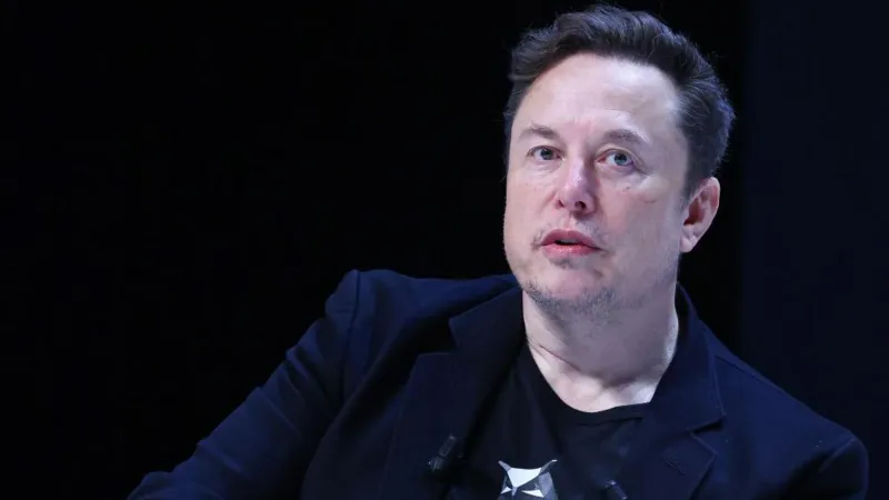 Elon Musk loses trillionaire status