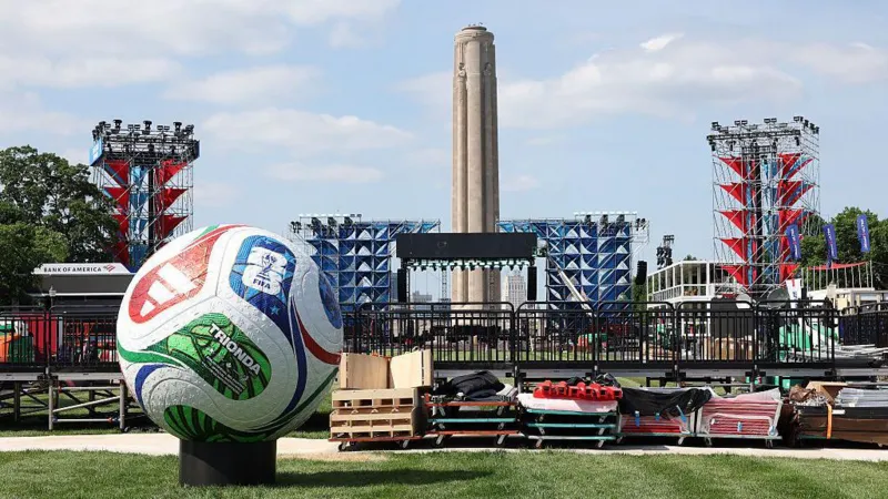 US Job Growth Surges Ahead of World Cup 2026 as Hospitality Sector Leads Hiring Strong Hiring Momentum in May The US economy added 172,000 jobs in May, according to the Bureau of Labor Statistics. This rise came as businesses expanded hiring ahead of the upcoming FIFA World Cup 2026, which will be hosted jointly by the United States, Mexico, and Canada. Most new positions came from leisure and hospitality, healthcare, and local government sectors. The unemployment rate stayed steady at 4.3 percent. Hospitality Sector Drives Growth Leisure and hospitality businesses added 70,000 jobs during the month. This was a sharp increase compared to the average monthly gain of 14,000 over the past year. Food and drink businesses played a major role, contributing 48,000 new jobs. Bars, pubs, and restaurants increased staffing levels in preparation for higher visitor demand linked to the tournament. Economic Expectations and Market Reaction Economists had predicted about 105,000 new jobs. The actual figure of 172,000 came in much higher than expected, signaling stronger-than-anticipated labor market activity. Financial sector employment declined during the same period, but overall hiring strength kept the labor market stable. World Cup Demand and Cost Concerns Businesses are preparing for a possible tourism boost during the tournament. However, some concerns remain about whether the spending surge will last. Hotels have reported slower-than-expected bookings. Fans also say high prices may limit attendance at matches. Ticket pricing has become a major issue. A $1,000 ticket for a US match against Paraguay drew public criticism. US President Donald Trump said he would not pay that amount. Football governing body FIFA is now facing scrutiny over ticket pricing practices. Authorities in New York and New Jersey have opened an investigation into possible price inflation and consumer issues. FIFA has not commented on the case. Interest Rates and Economic Outlook Economists say the stronger jobs data may increase pressure for an interest rate rise by the end of 2026. At the same time, slower wage growth suggests that household budgets are still under strain.