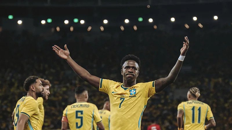 Brazil Uses Smart Vests to Gain Edge for World Cup 2026 Data Driven Football Preparation Brazil is preparing for the 2026 World Cup with the help of wearable tracking technology. The national team has been collecting detailed performance data on its players for several years. Coaches now rely on this information to support selection and tactics. Brazil has won the men’s World Cup five times. Despite that success, recent tournaments have not gone as planned. The team is now turning to data and sports science to improve results. Smart Vests Track Player Performance Players across Brazil’s professional system wear sensor based tracking vests during training and matches. These vests collect real time data on speed, heart rate, workload, and recovery. The system gives coaches a clear view of how each player performs over time. It also shows how quickly players recover after intense matches or training sessions. Sports science staff use this information to monitor fitness levels and reduce injury risk. National Team Connected With Clubs Brazil’s approach depends on strong coordination between clubs and the national team. Clubs collect player data throughout the season and share it with national team staff. This allows coaches to follow players even when they are not training with the national squad. Guilherme Passos, head of sports science for Brazil, says the system makes it easier to track players consistently. Staff can see how each athlete is progressing, even when they are based in different countries and leagues. Smarter Decisions for Squad Selection The national team uses this data to support tactical and selection decisions. Coaches can identify players who are in peak condition or recovering from fatigue. A player’s speed, stamina, and workload can influence how they are used in matches. Fast players may be better suited to counter attacking roles, depending on their physical data. This helps the coaching staff build a more balanced and prepared squad for major tournaments. Preparing for a Demanding World Cup International football brings a unique challenge. Coaches have limited time with players who compete across different leagues worldwide. The tracking system helps close that gap. It gives Brazil continuous insight into player condition throughout the season. As the 2026 World Cup approaches, Brazil aims to turn this data advantage into on field success.