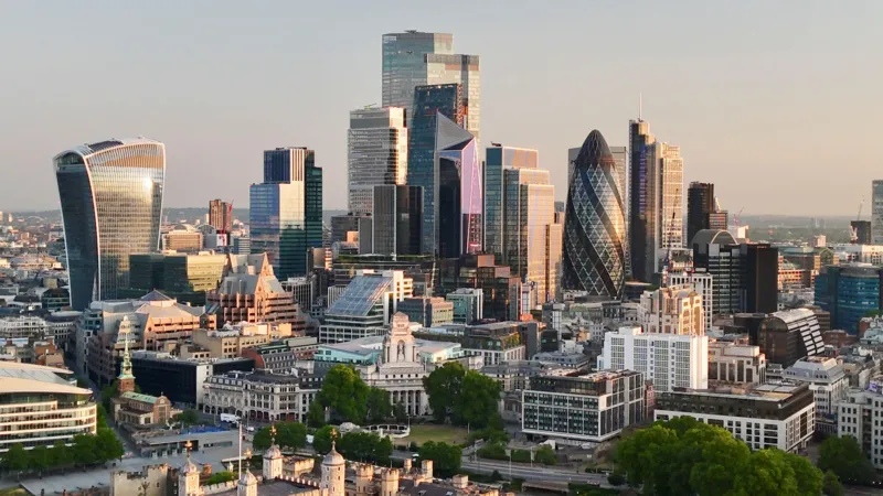 OpenAI has offered its GPT-5.5 Cyber security AI tool to major UK banks after Anthropic restricted access to Claude Mythos.