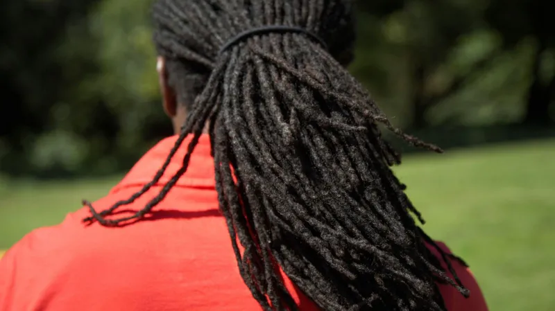 Supreme Court Rules Against Rastafarian Inmate in Dreadlocks Case Background of the Case The US Supreme Court has ruled that a former Louisiana prisoner cannot seek financial damages against prison staff who forced him to cut his dreadlocks. The decision involved Damon Landor, a Rastafarian who said his religious beliefs were violated when officials shaved his hair during his incarceration. Religious Meaning of Dreadlocks For Rastafarians, dreadlocks are more than a hairstyle. They represent faith, discipline, and spiritual identity. Landor said his hair was part of who he is and described its removal as a loss of his “crown”. What Happened in Prison In 2020, while serving time for a drug related offense, Landor was moved to Raymond Laborde Correctional Center in Louisiana. Prison staff handcuffed him and forcibly shaved his head after he refused, saying it violated his religious rights. He had already worn dreadlocks for months during his sentence. Before the incident, he also showed guards a court ruling that supported Rastafarian prisoners’ right to keep their hair. According to court records, officers ignored the document. Supreme Court Ruling The case was decided by a 6 to 3 vote. The majority ruled that the Religious Land Use and Institutionalized Persons Act (RLUIPA) does not allow prisoners to sue individual state officials for money damages. Justice Neil Gorsuch wrote that the law does not place personal liability on government employees because Congress did not clearly include that option when it passed the act. Dissenting Opinion The three liberal justices disagreed. Justice Ketanji Brown Jackson said the purpose of RLUIPA is to protect religious freedom in prisons. She warned that prisoners who suffer clear violations may now have no practical legal remedy. Impact of the Decision The ruling limits how prisoners can hold individual officers accountable in religious freedom cases. It also raises concerns about whether inmates can effectively defend their rights when violations occur inside state prisons.