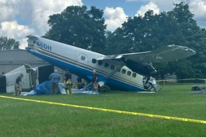 Tragic Skydiving Flight Ends in Deadly Crash A small skydiving aircraft crashed near Butler, Missouri, around 11:20 local time on Sunday. The plane was carrying 11 passengers and one pilot. No one survived the crash. Witnesses said the aircraft suddenly lost control shortly after departure and spun sharply before hitting the ground. Witness Accounts of the Final Moments People who saw the incident described a fast and steep descent. One witness said the plane was almost vertical as it came down and struck the ground at high speed. They explained that there was no time for anyone to react or attempt a safe exit. The aircraft was too low for parachutes to deploy effectively, leaving no chance of survival. Another local skydiver shared that several people on board were known within the community. Many of them had regular experience in skydiving and were familiar faces at local drop zones. Emergency Response and Investigation Federal aviation authorities confirmed that the aircraft was a Pacific Aerospace P750. It crashed while departing from the airfield. Investigators have already arrived at the crash site to begin examining wreckage and flight conditions. Officials are working to determine what caused the plane to lose control so soon after takeoff. Local law enforcement described the incident as a mass casualty event due to the total loss of life. Company Statement and Community Impact The skydiving operator expressed deep sorrow over the incident and described it as a major loss for the wider skydiving community. The company stated that it is cooperating fully with aviation authorities during the investigation. Officials also noted that the aircraft was not in active communication with air traffic control at the time of the crash, as it was not required for that type of flight operation.
