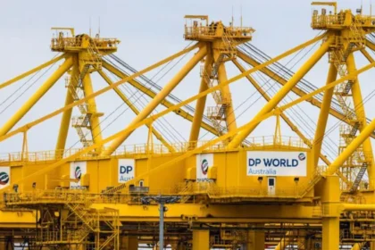 Australia dock workers 28 hour work week
