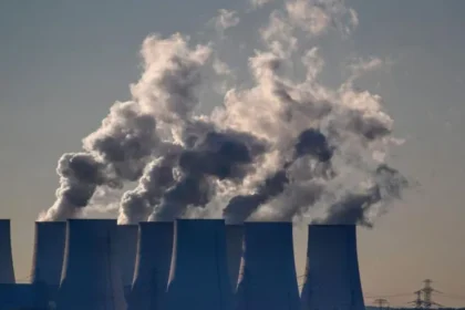 EU Proposes Slower Carbon Emission Cuts to Support Businesses During Green Transition