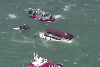 Boat capsizes near Alcatraz Island