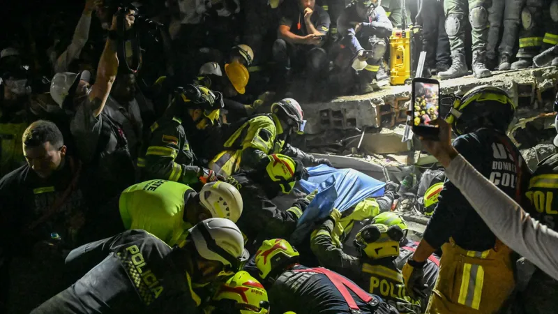 Daniela Largo was rescued alive after spending more than 35 hours under rubble following Colombia's magnitude 7.4 earthquake in Pereira.