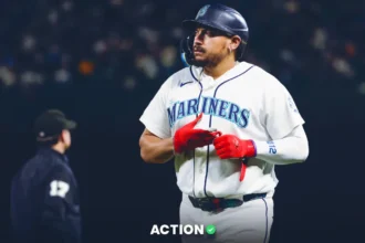 Houston Astros and Seattle Mariners players during a 2026 MLB matchup