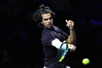 Carlos Alcaraz during his US Open quarterfinal against Ben Shelton