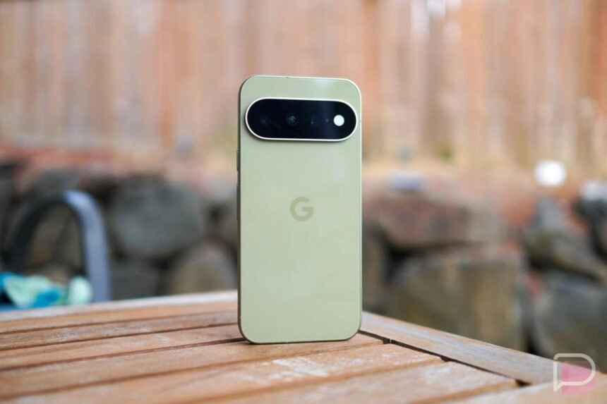 Google Pixel phone showing the September Google Play system update settings